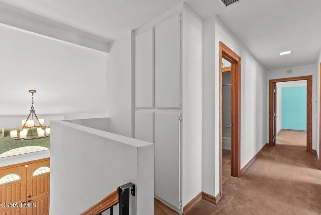 6435 Hazel Circle, Simi Valley, California 93063 home-pic-31